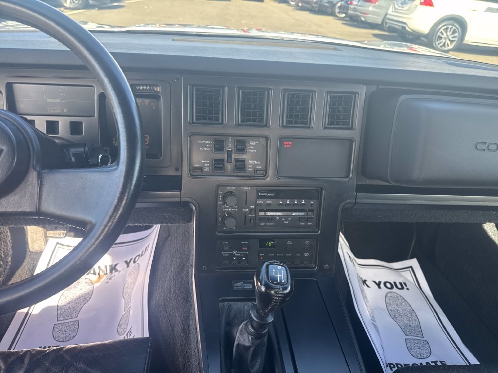 Used 1988 Chevrolet Corvette Convertible RWD image 18