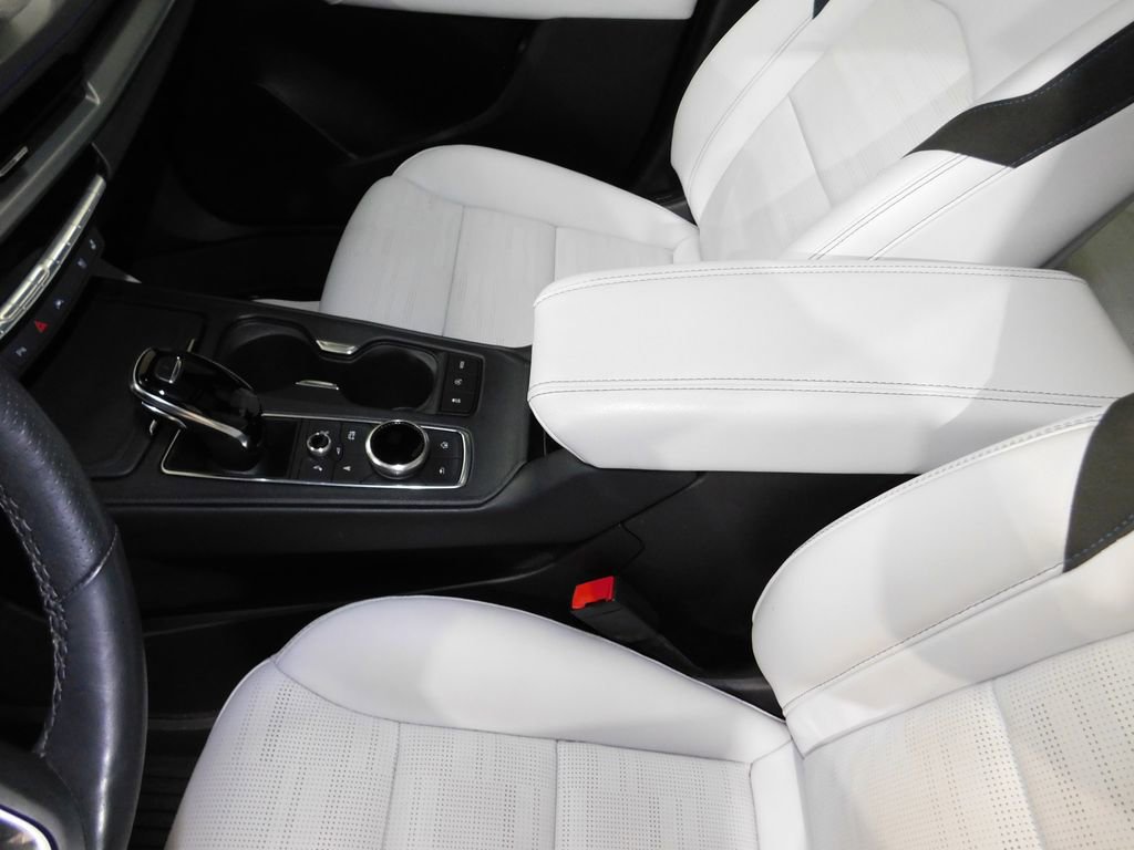 Used 2024 Cadillac XT4 Sport image 33