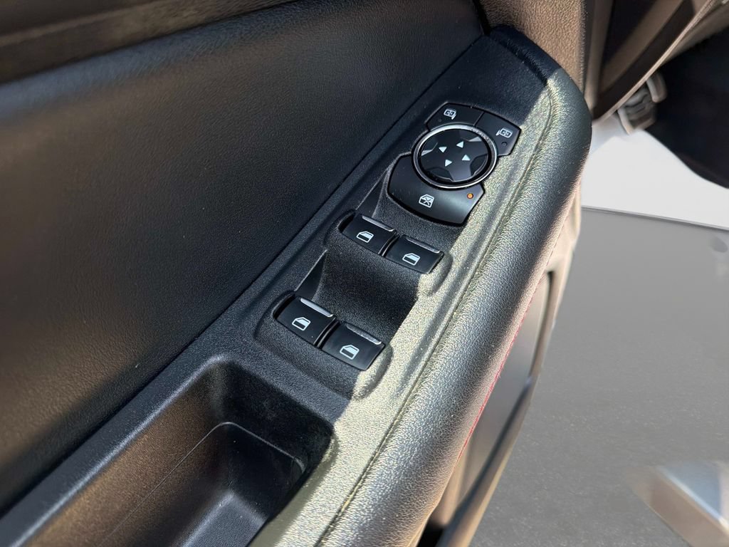 Used 2022 Ford Edge ST-Line AWD/4WD image 19