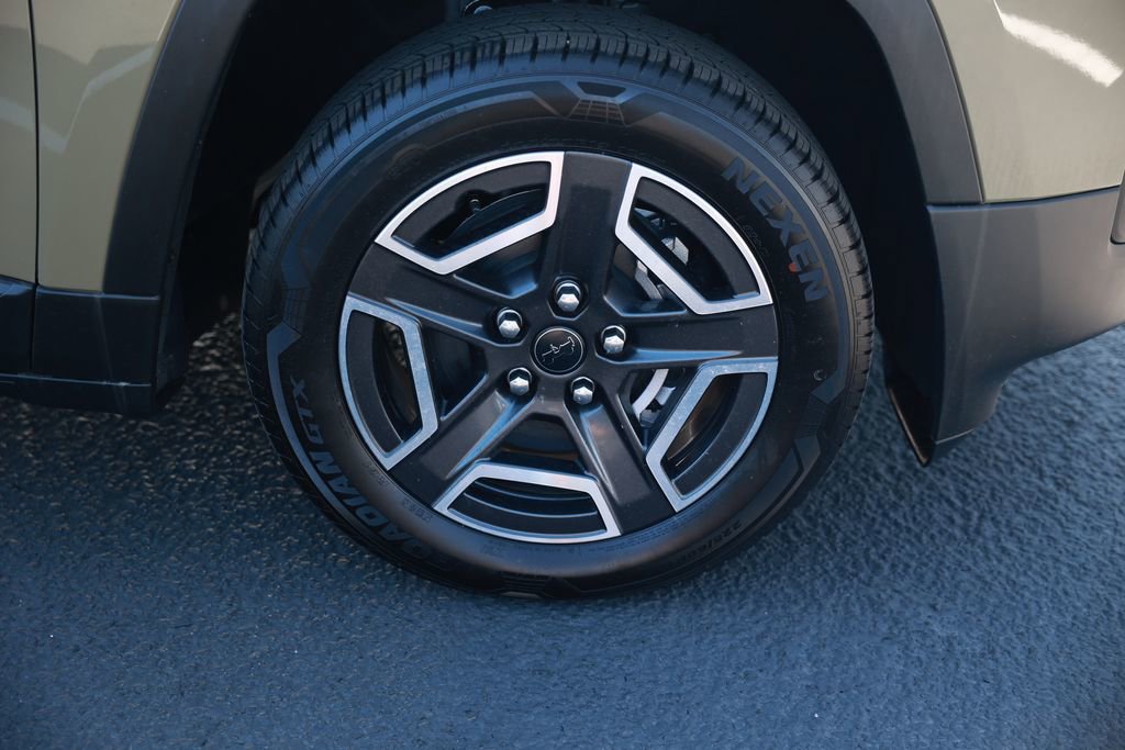 New 2026 Jeep Cherokee Laredo image 8