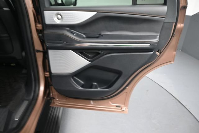 Certified 2025 Lincoln Navigator Black Label AWD/4WD image 29