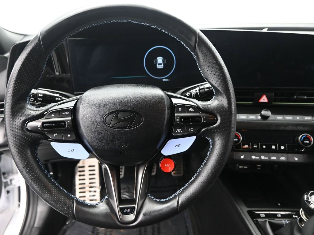Used 2025 Hyundai Elantra N Base image 23
