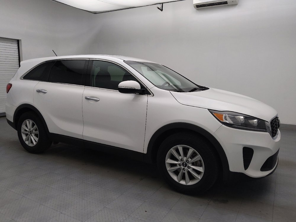Used 2020 Kia Sorento LX image 11