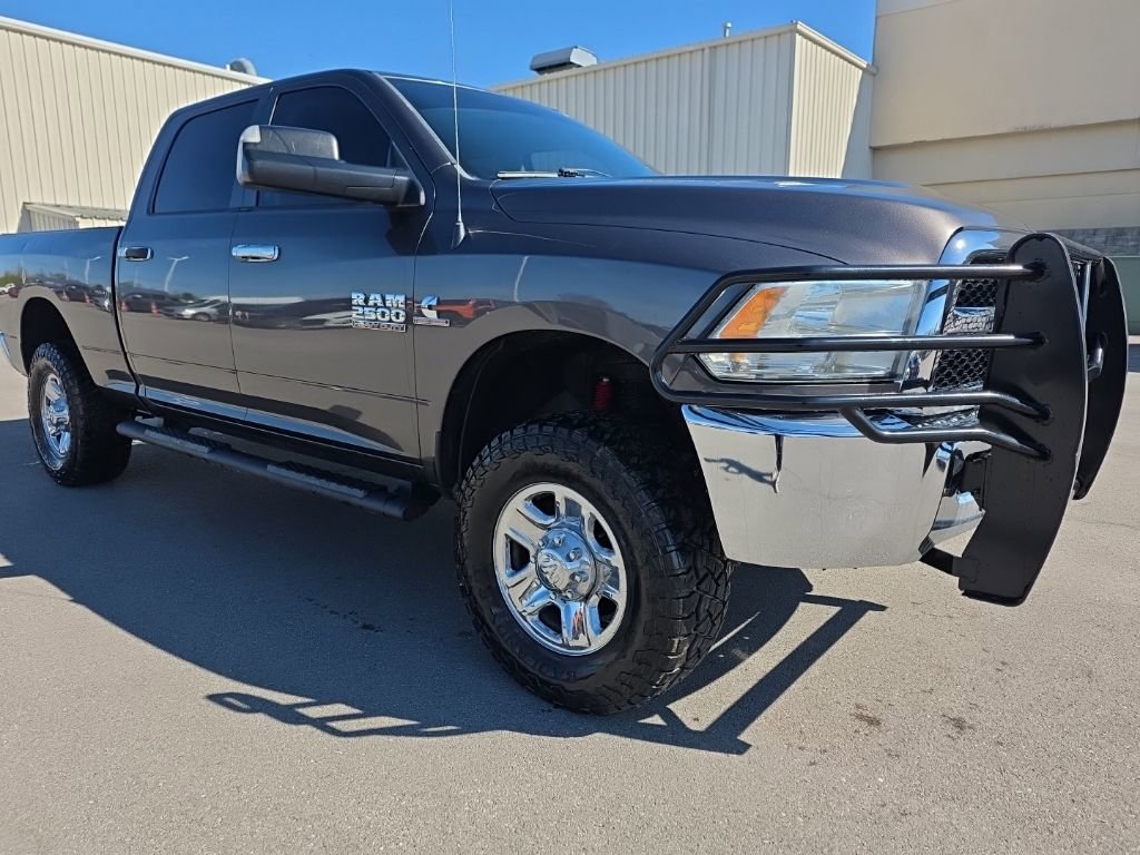 Used 2017 RAM 2500 Tradesman w/ Chrome Appearance Group AWD/4WD image 3