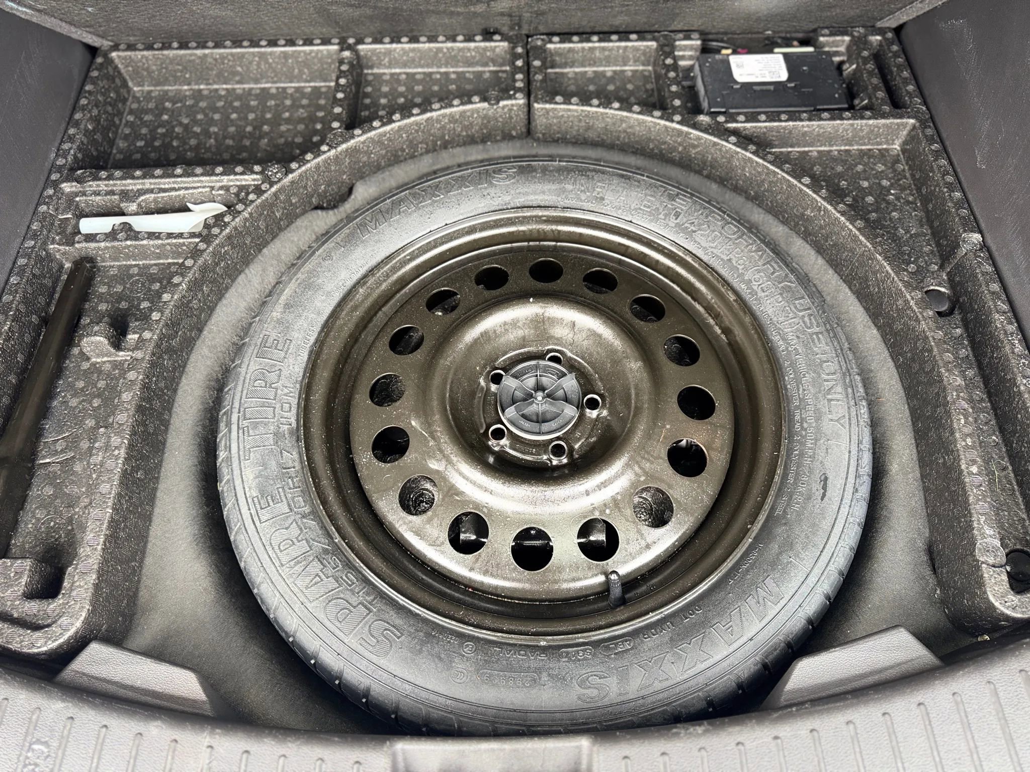 Used 2018 Ford Escape SE w/ SE Sync 3 Package image 32