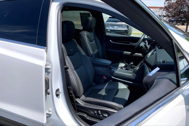 Used 2023 Cadillac XT5 Premium Luxury AWD/4WD image 6