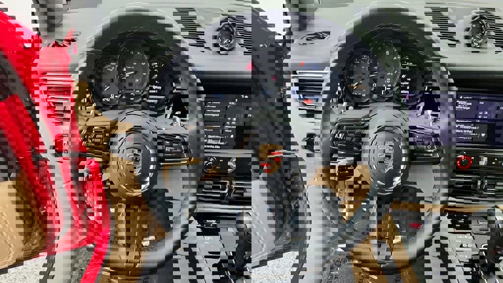 Used 2024 Porsche Macan Base w/ Premium+ Pkg, 21   Whe image 14