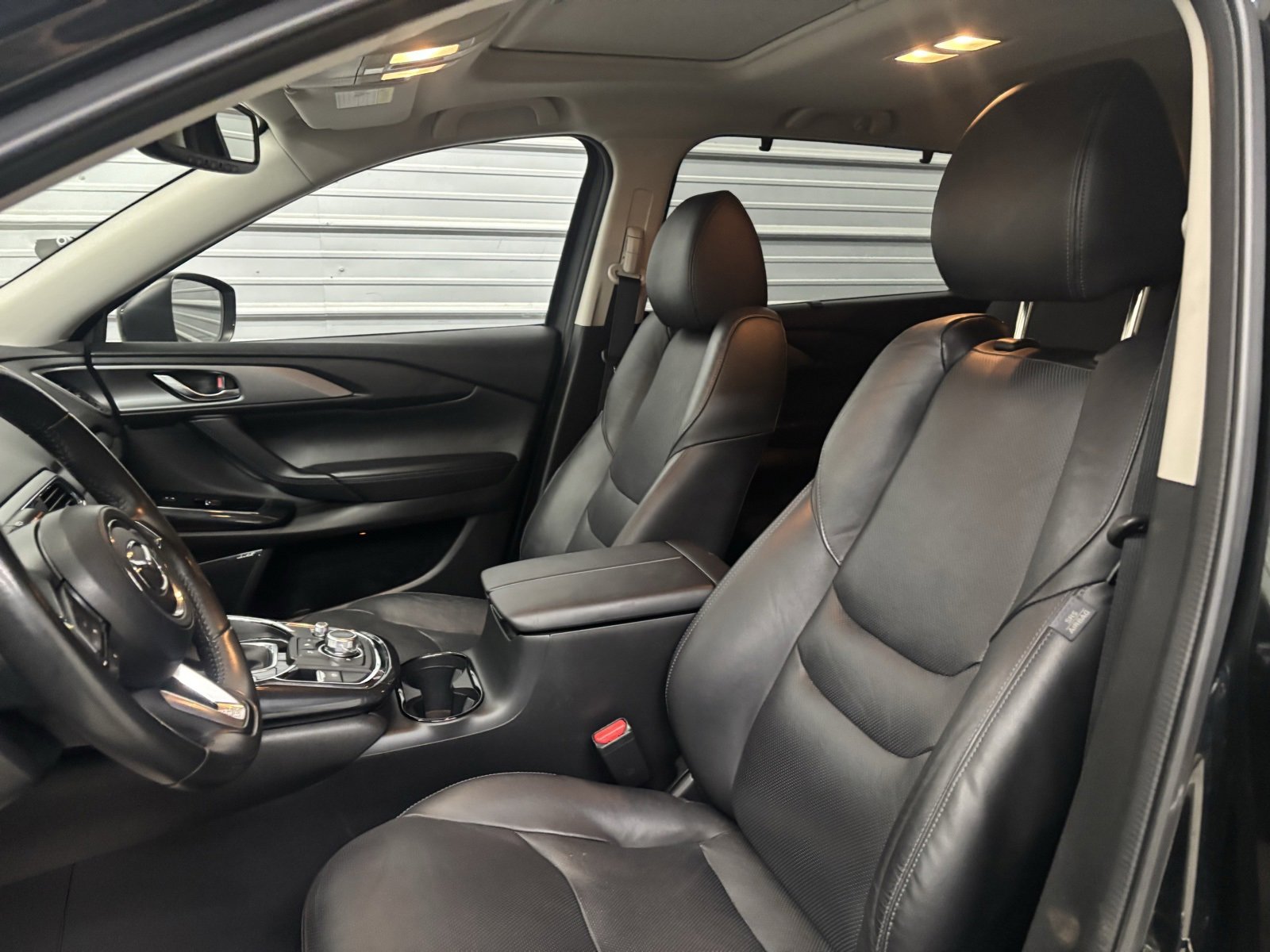 Used 2018 MAZDA CX-9 Touring w/ Touring Premium Package image 13