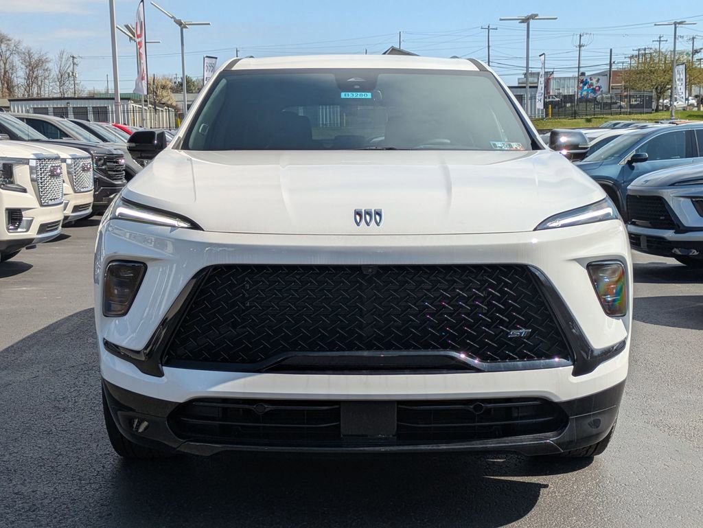 New 2025 Buick Enclave Sport Touring w/ LPO, Floor Liner Package image 2