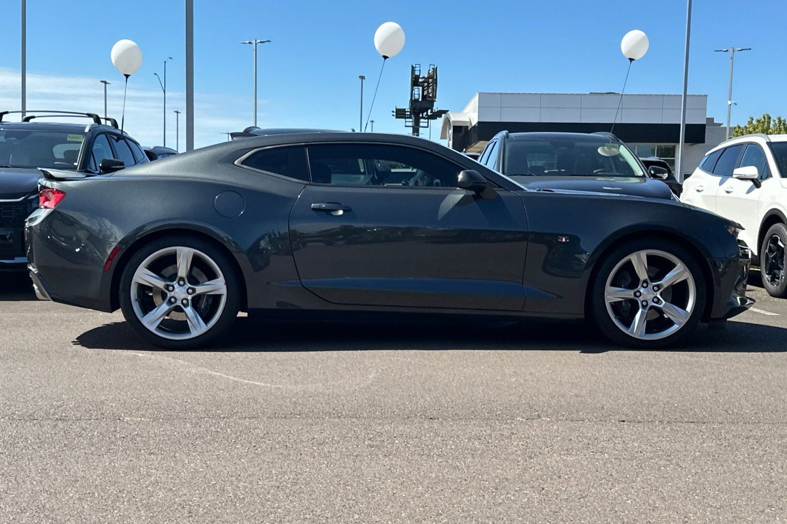 Used 2017 Chevrolet Camaro SS image 3