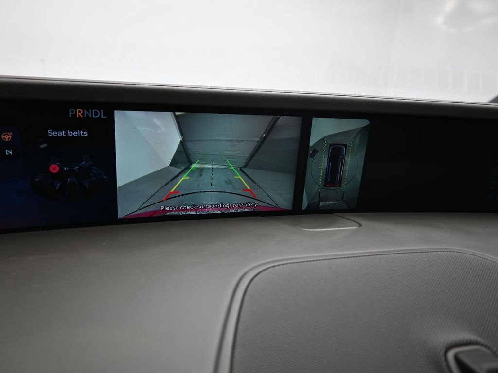 Used 2025 Lincoln Nautilus Premier image 16