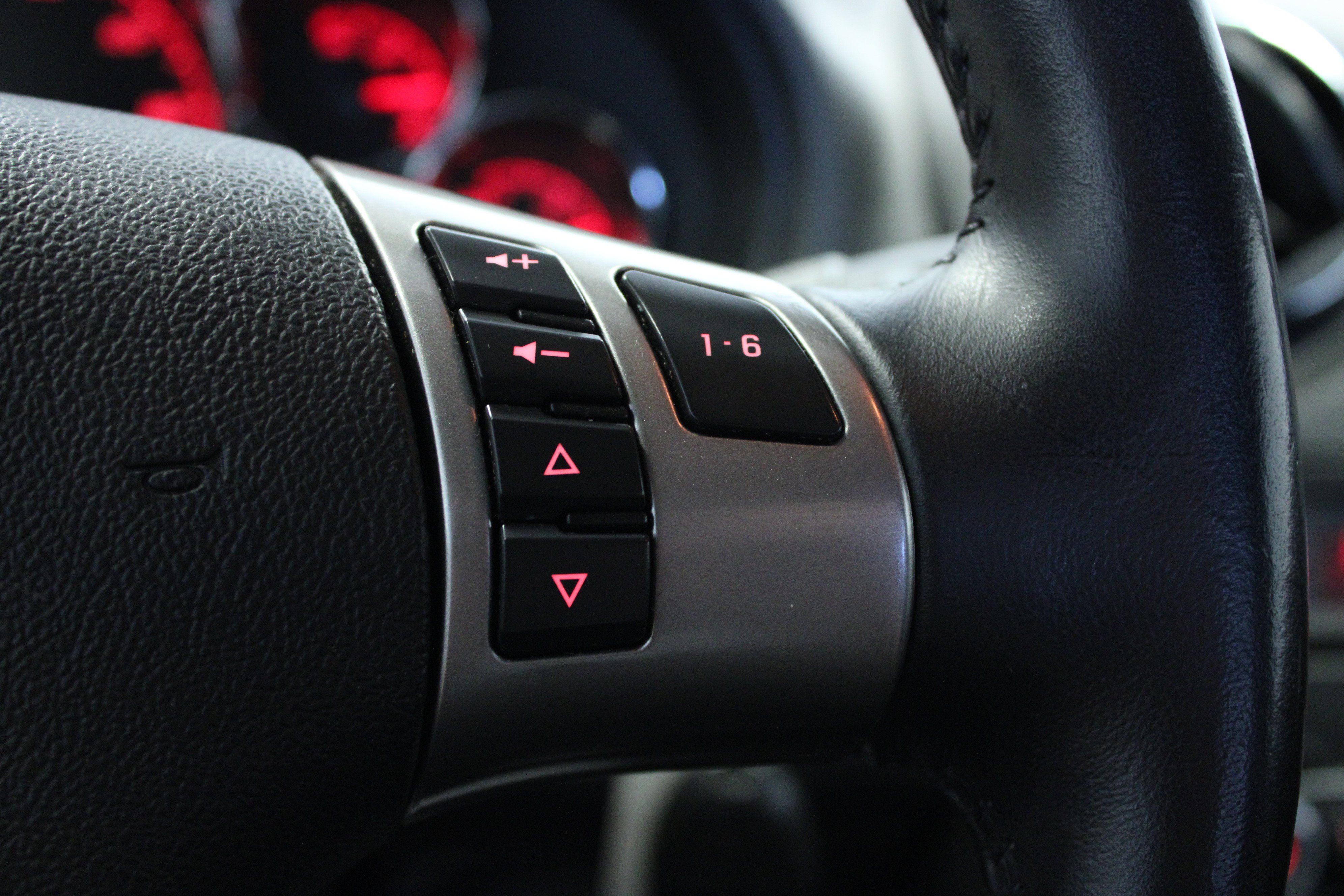 Used 2008 Pontiac G6 GT w/ Sport Package FWD image 19