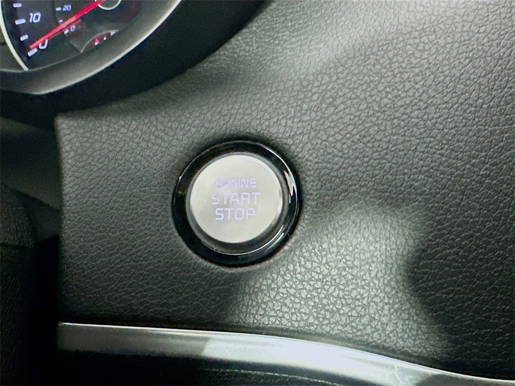 Used 2019 Kia Stinger GT image 28