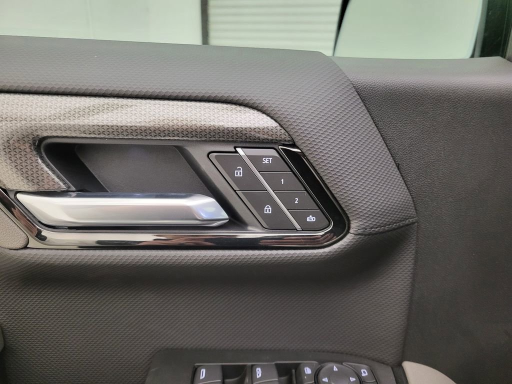 New 2026 Chevrolet Silverado 1500 ZR2 image 2