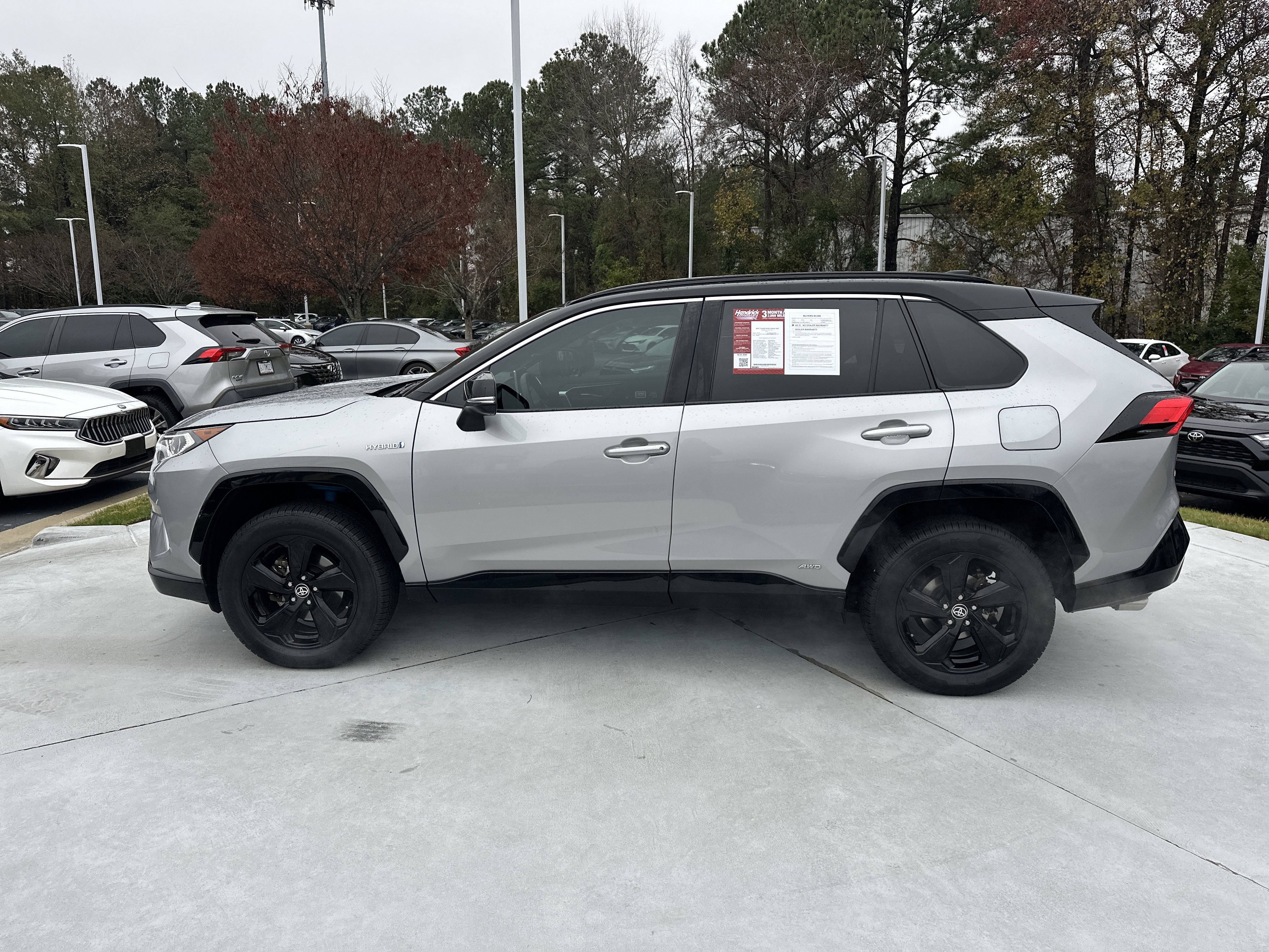 Used 2021 Toyota RAV4 XSE w/ XSE Grade Weather Package image 7