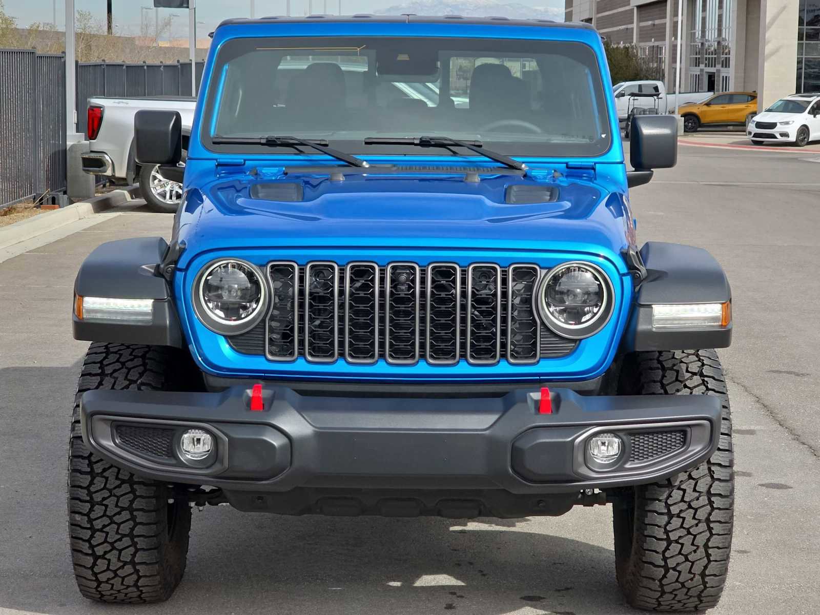 Used 2024 Jeep Gladiator Rubicon w/ Technology Group AWD/4WD image 4