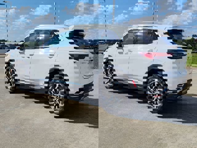 Used 2023 Buick Envision Essence image 4