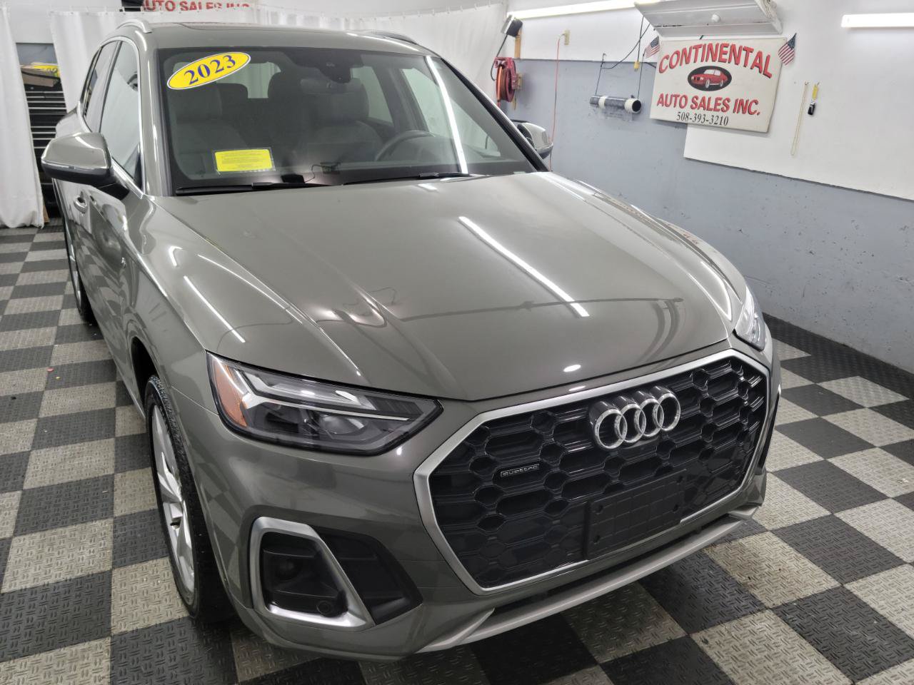 Used 2023 Audi Q5 2.0T Premium Plus w/ Premium Plus Package AWD/4WD image 9