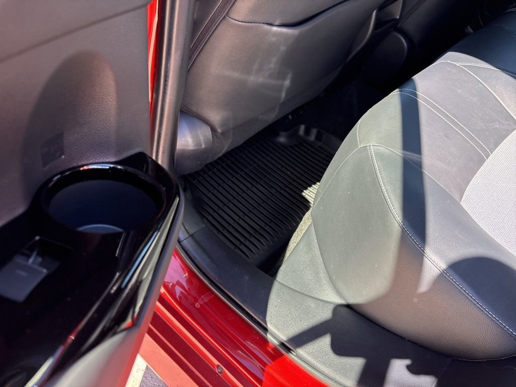 Used 2019 Toyota Corolla XSE FWD image 19