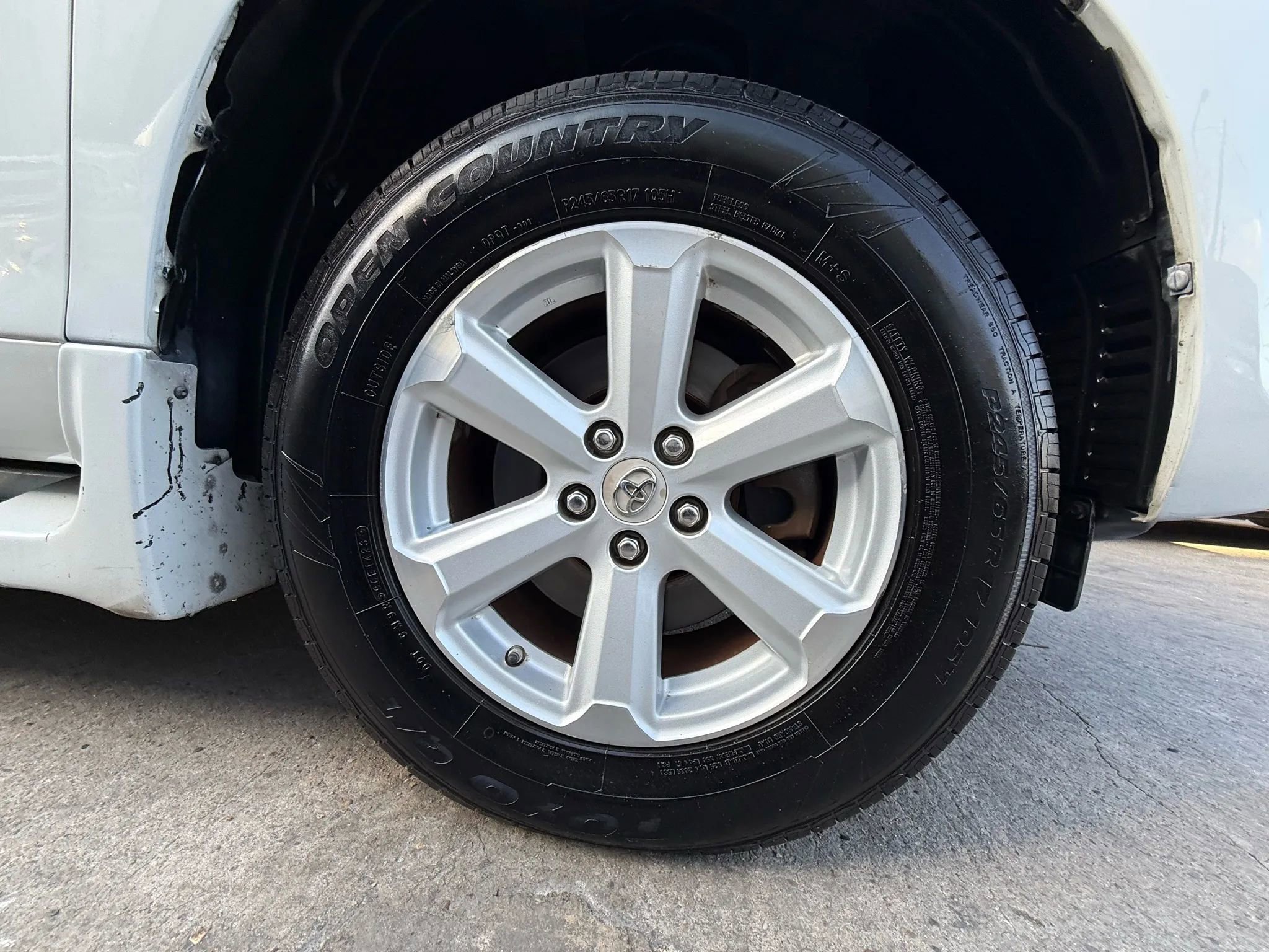 Used 2010 Toyota Highlander SE image 31