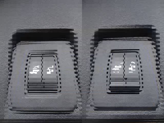 Used 2024 Nissan Rogue SV image 11