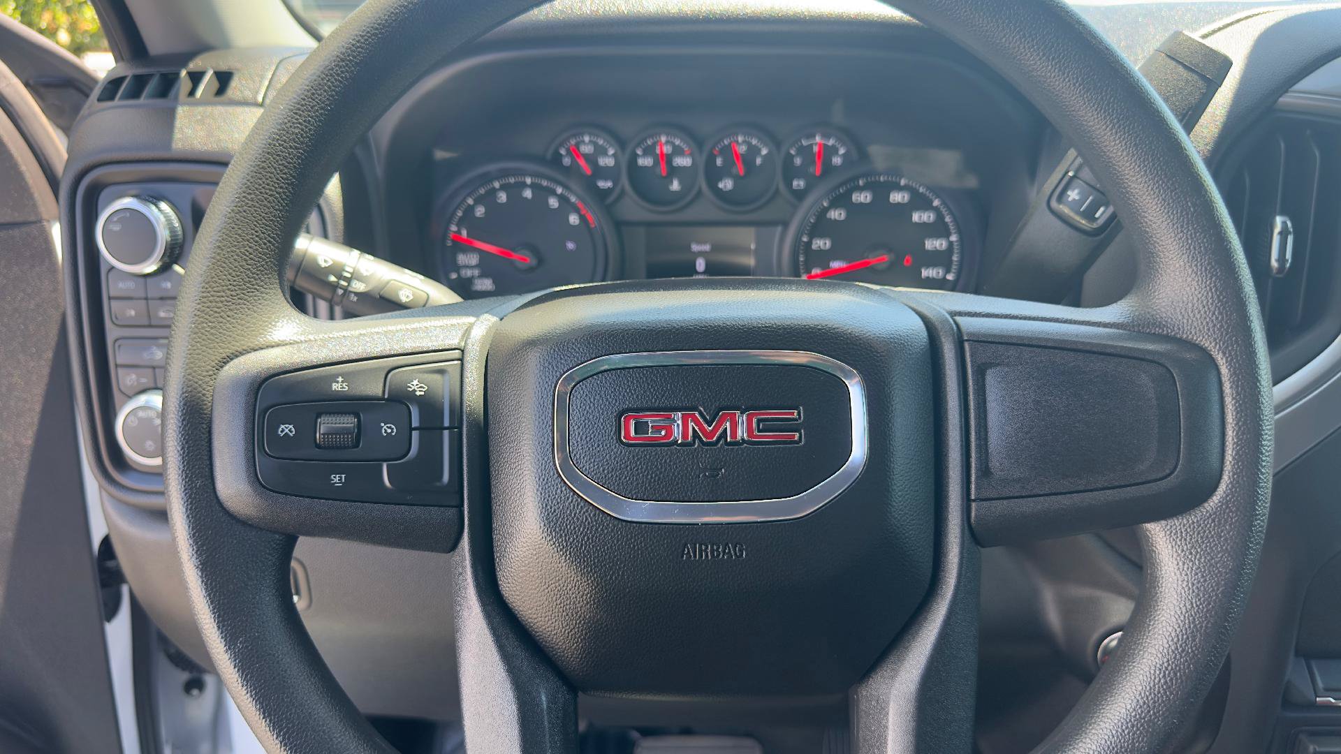 Used 2026 GMC Sierra 1500 Pro w/ Graphite Edition AWD/4WD image 16