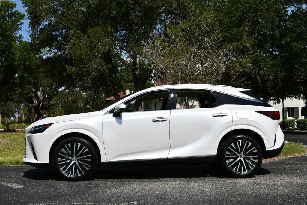 Used 2023 Lexus RX 350 Premium Plus w/ Accessory Package FWD image 3