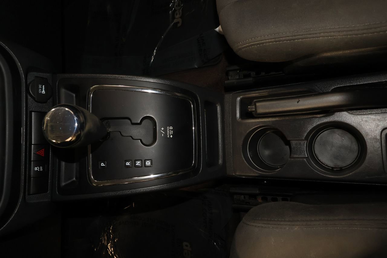 Used 2015 Jeep Patriot Sport w/ Power Value Group FWD image 9
