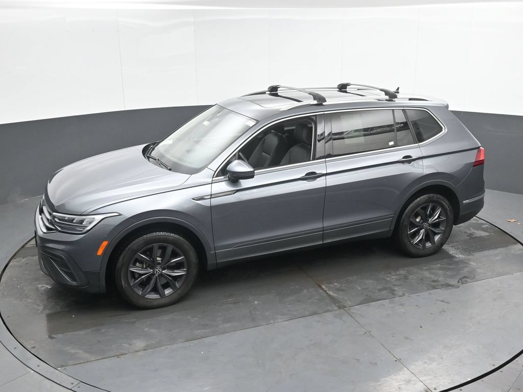Used 2022 Volkswagen Tiguan SE AWD/4WD image 35
