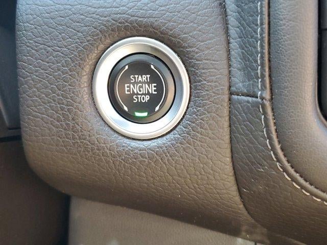 Used 2021 GMC Yukon Denali w/ Denali Premium Package AWD/4WD image 30