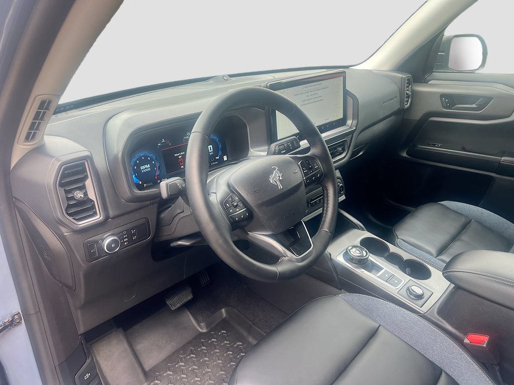 Used 2025 Ford Bronco Sport Outer Banks w/ Outer Banks Tech Package+ AWD/4WD image 9