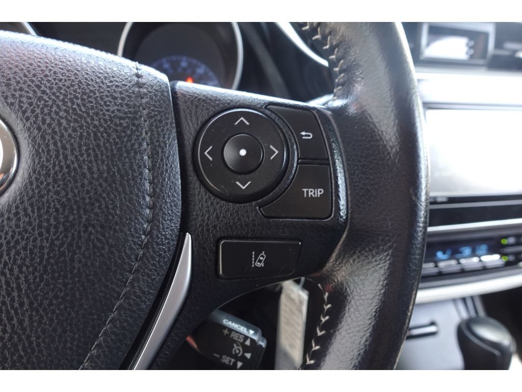 Certified 2018 Toyota Corolla iM w/ All-Weather Mat Package FWD image 17