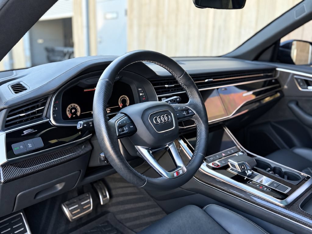 Used 2021 Audi SQ8 Premium Plus w/ SQ8 Black Optic Package AWD/4WD image 10