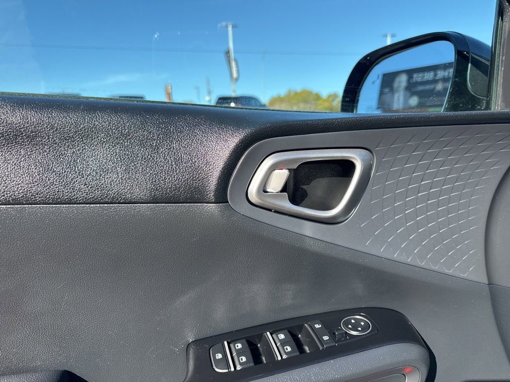 Used 2021 Kia Soul GT-Line image 12