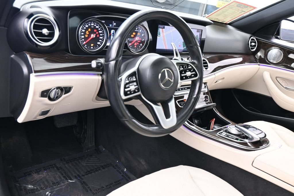 Used 2019 Mercedes-Benz E 300 image 17