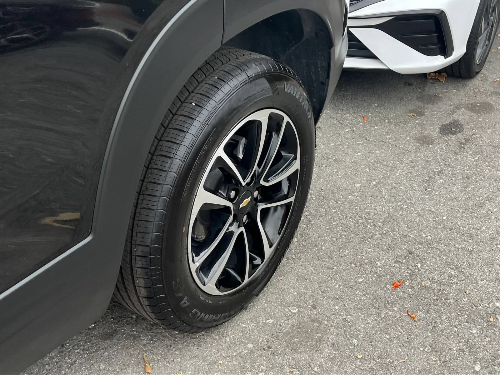 Used 2025 Chevrolet TrailBlazer LT FWD image 31
