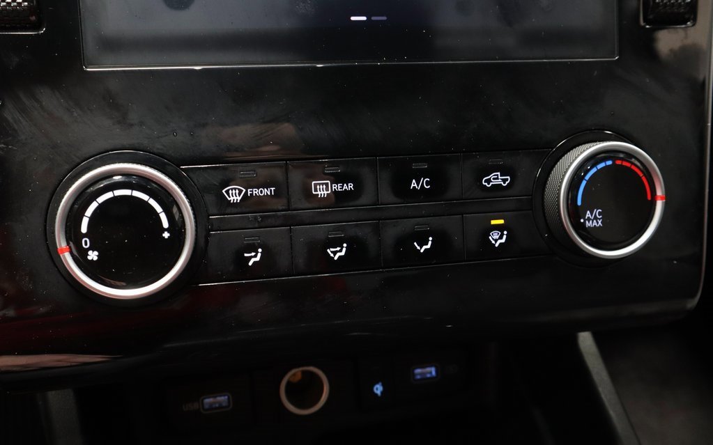 Certified 2022 Hyundai Santa Cruz SEL w/ Activity Package image 33