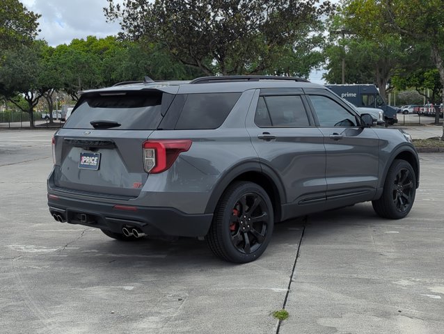 Certified 2022 Ford Explorer ST w/ Equipment Group 401A AWD/4WD image 5