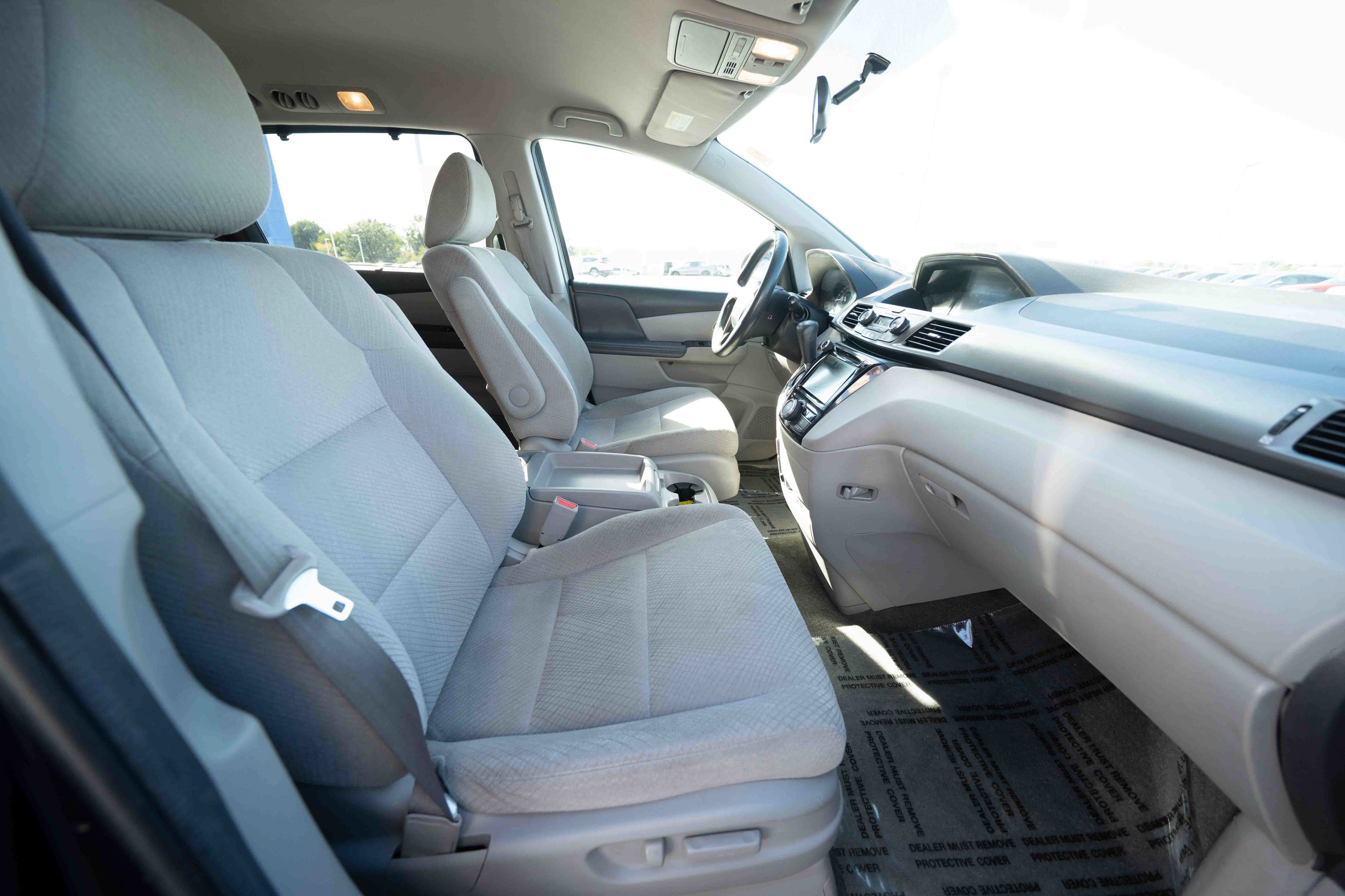 Used 2014 Honda Odyssey EX image 27