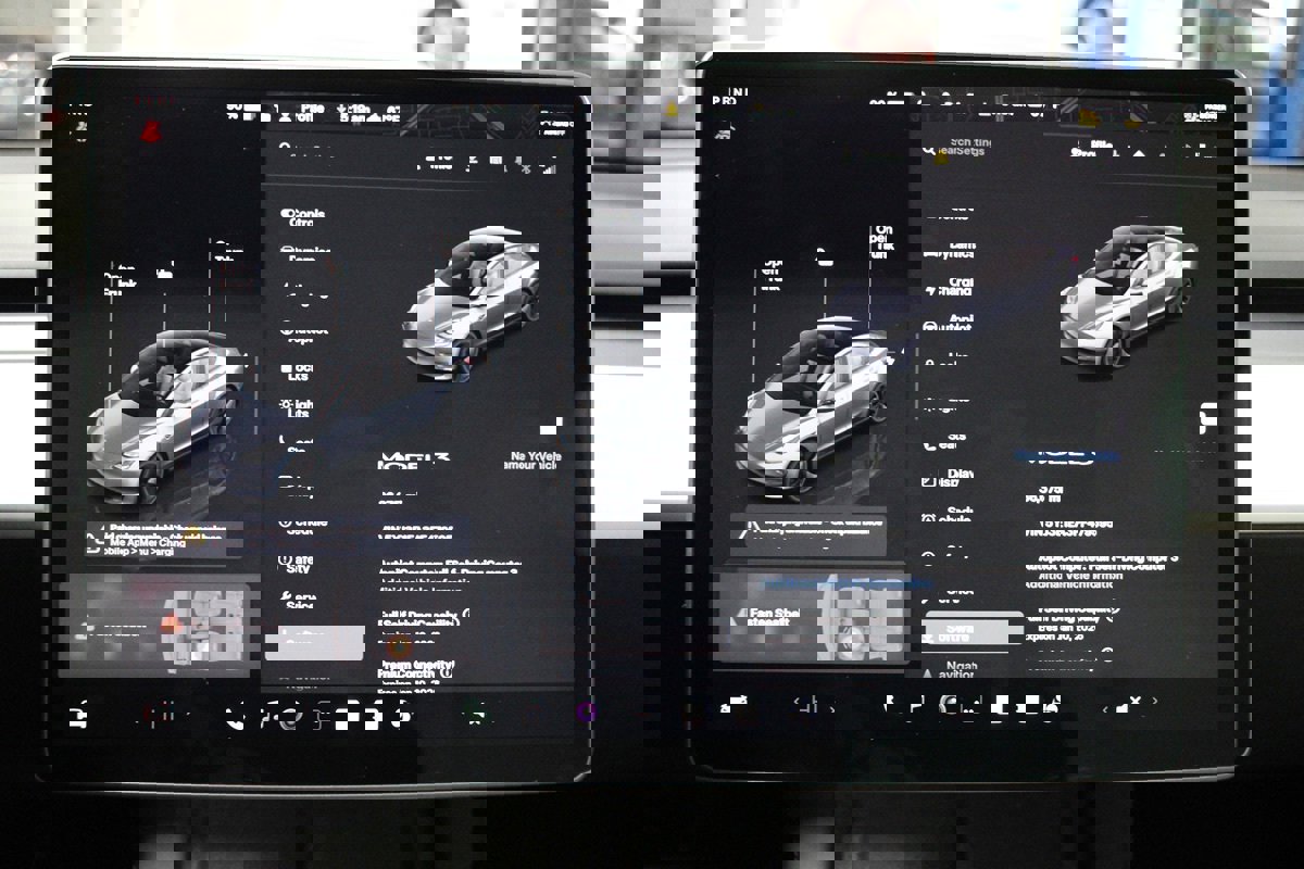 Used 2023 Tesla Model 3 Standard Range image 21