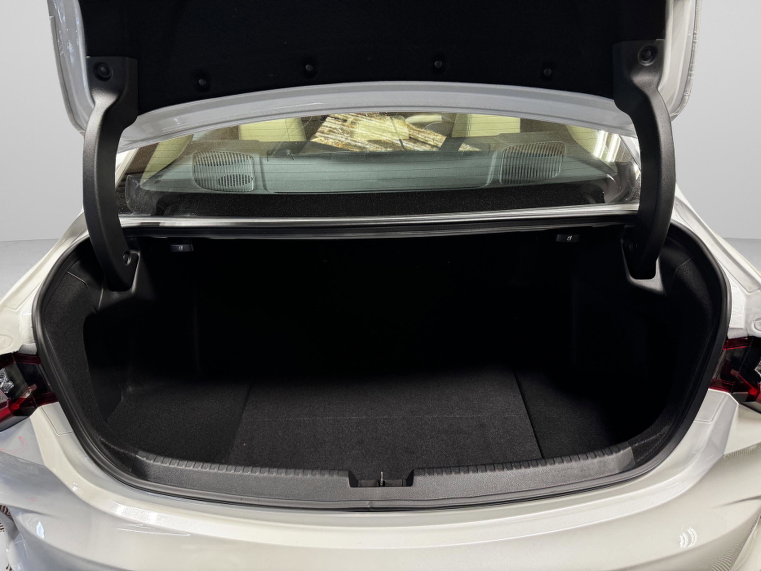 Certified 2025 Acura TLX w/ Technology Package FWD image 20