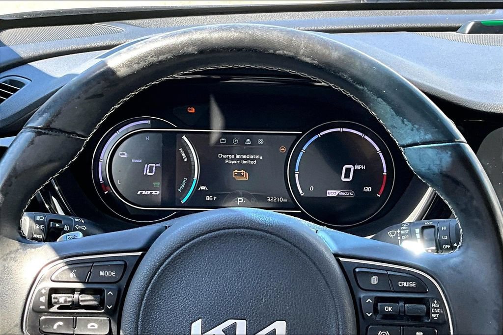 Used 2022 Kia Niro EX FWD image 15