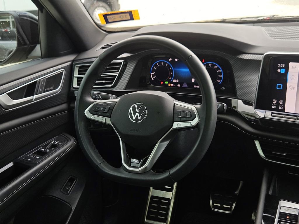 Used 2024 Volkswagen Atlas Cross Sport SEL Premium R-Line image 18