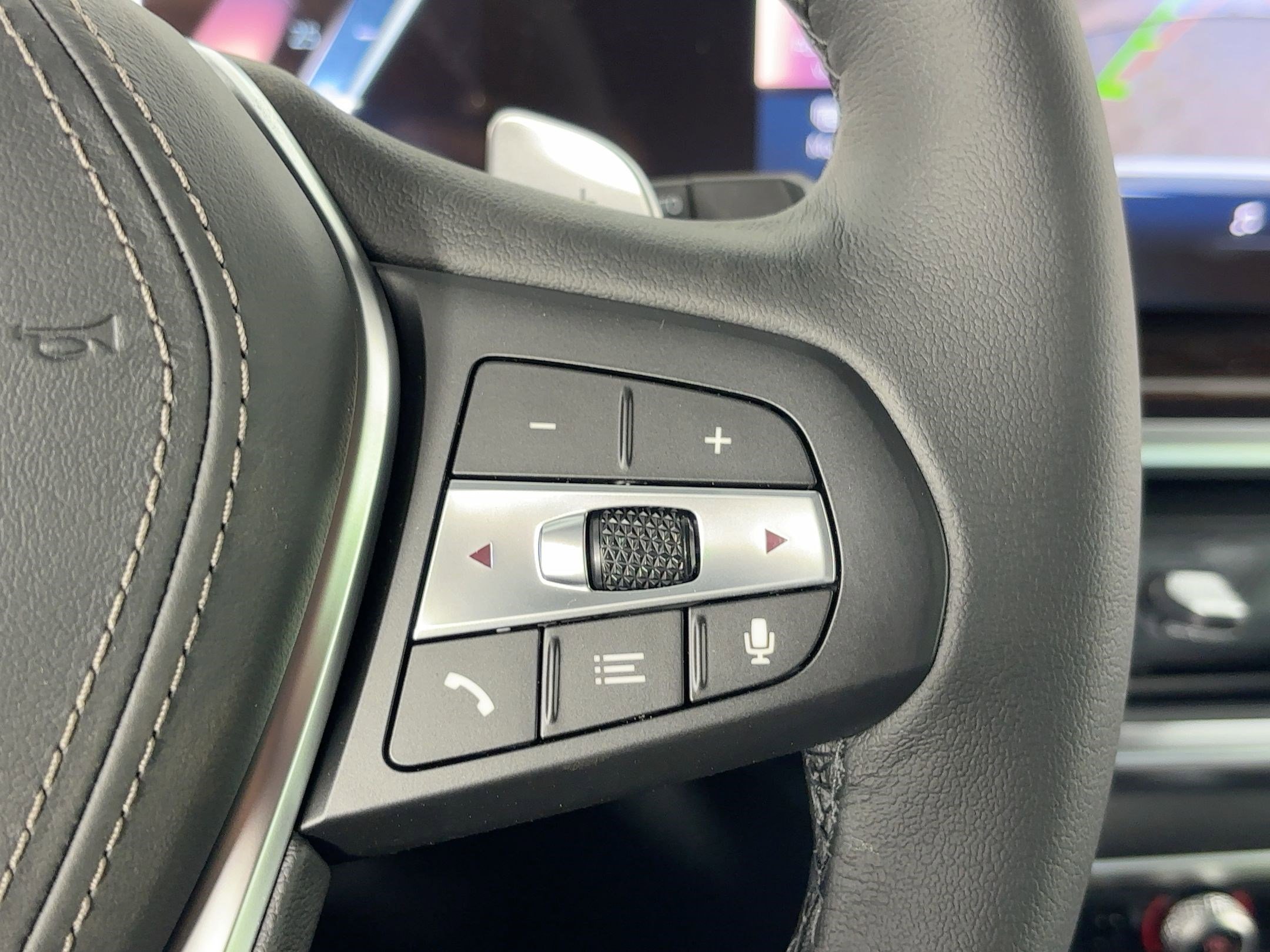 New 2026 BMW X5 sDrive40i w/ Climate Comfort Package image 34