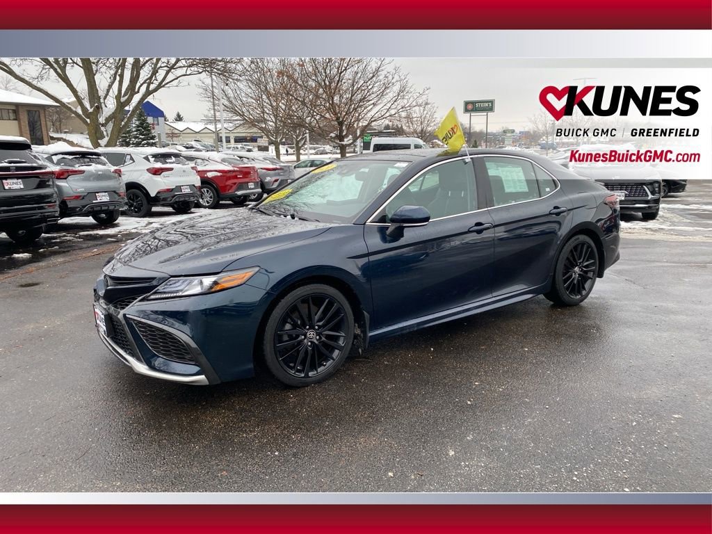 Used 2021 Toyota Camry XSE image 12