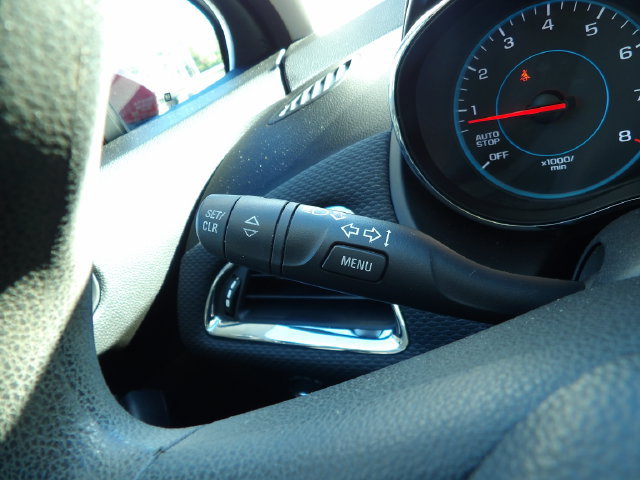 Used 2018 Chevrolet Cruze LS FWD image 17
