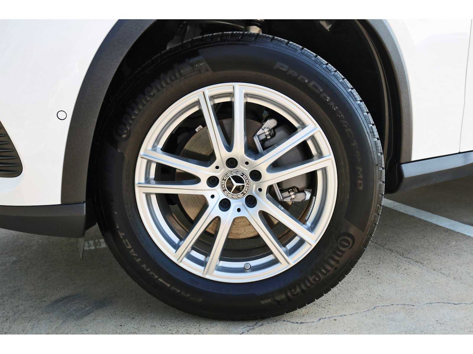 Used 2025 Mercedes-Benz GLC 300 image 29