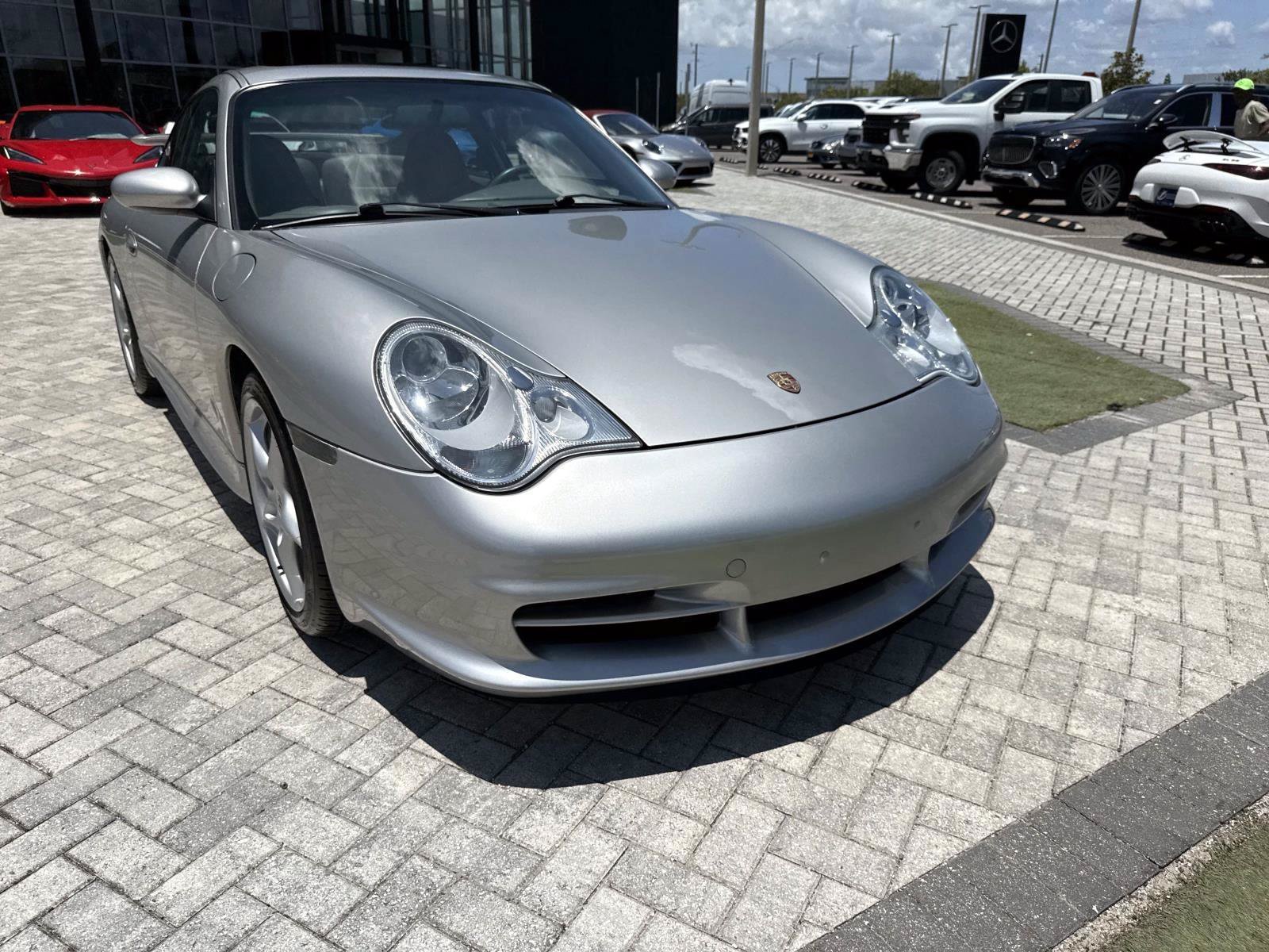 Used 2004 Porsche 911 Carrera RWD image 8