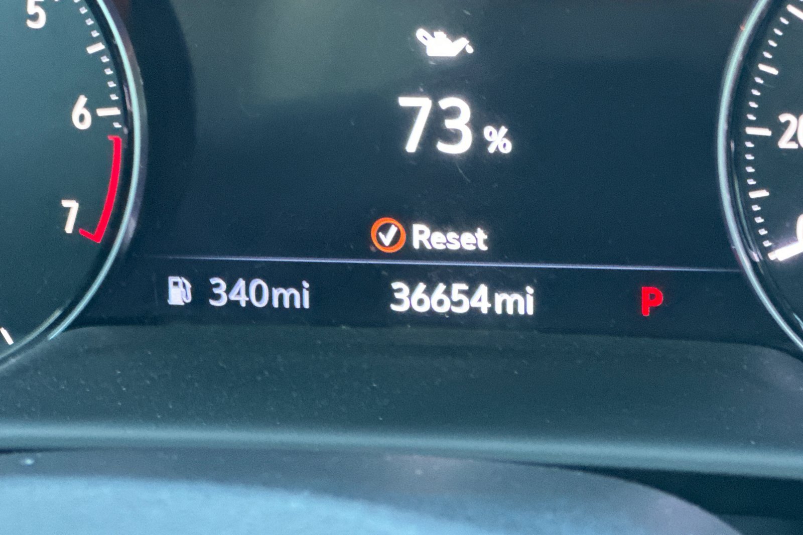 Used 2021 Buick Envision Essence FWD image 3