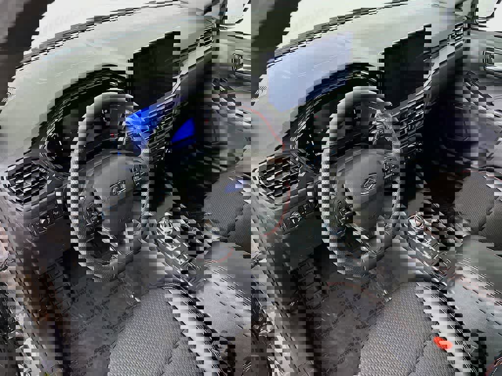 Used 2024 Ford Escape ST-Line w/ Tech Pack #1 image 2